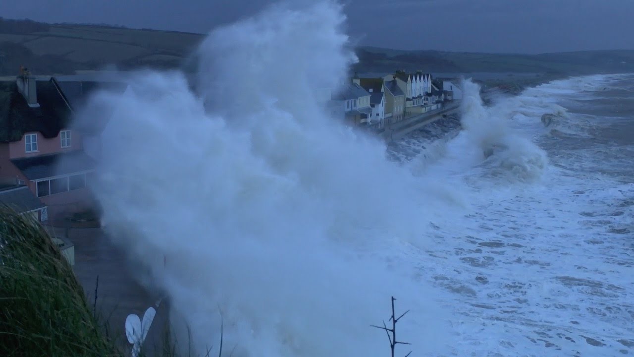 Tonight 10/04/16 at Torcross high tides & strong winds cause damage.