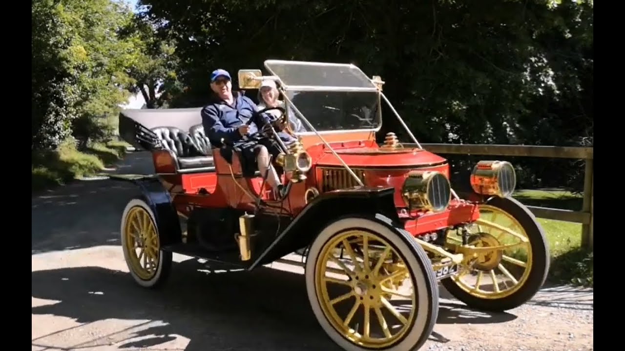 Norwich Classic Car Show arrivals 2024