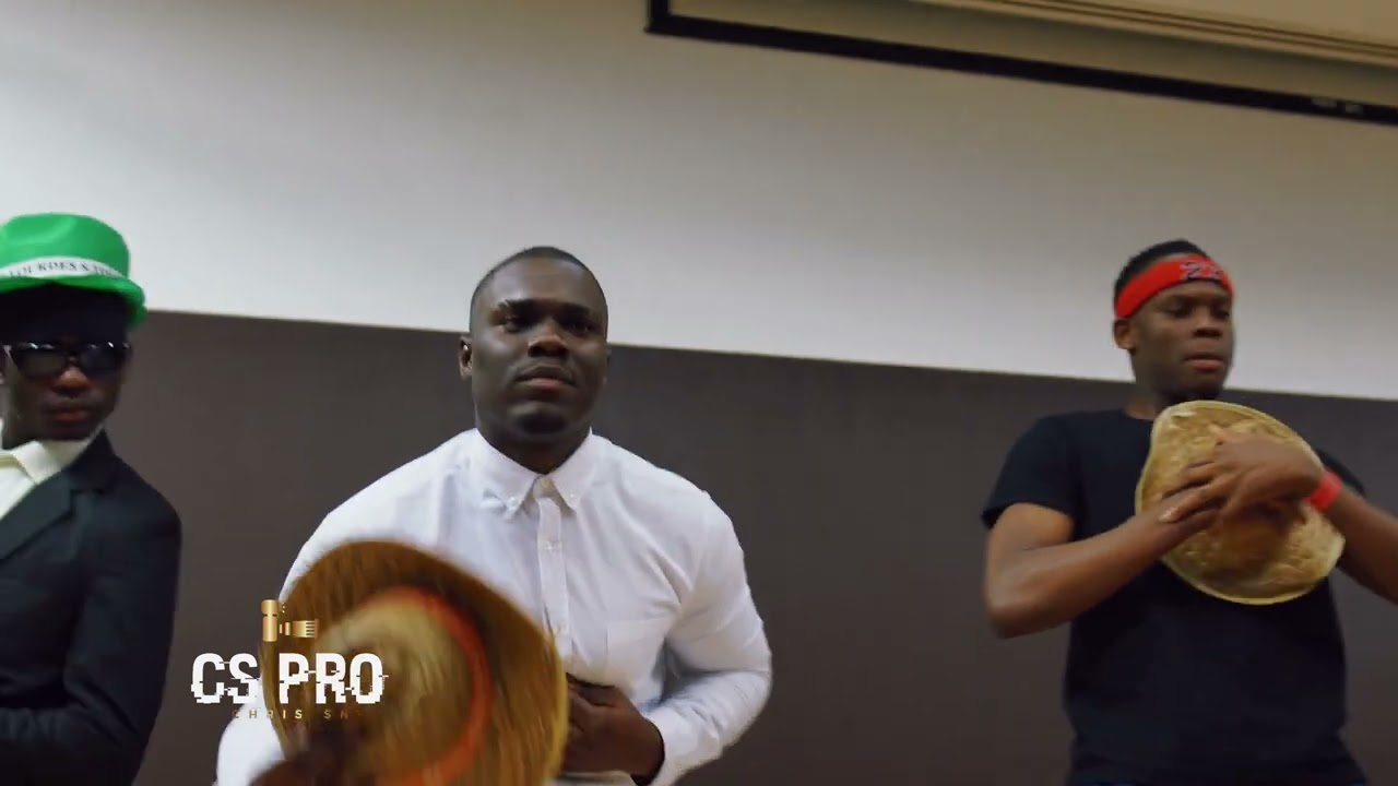 Dança cultural de São Tomé e Príncipe 🇸🇹 (grupo cultural do NESTP)