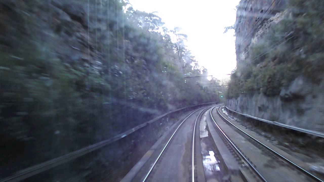 Cab Ride, Arriving at Lithgow in a V-Set