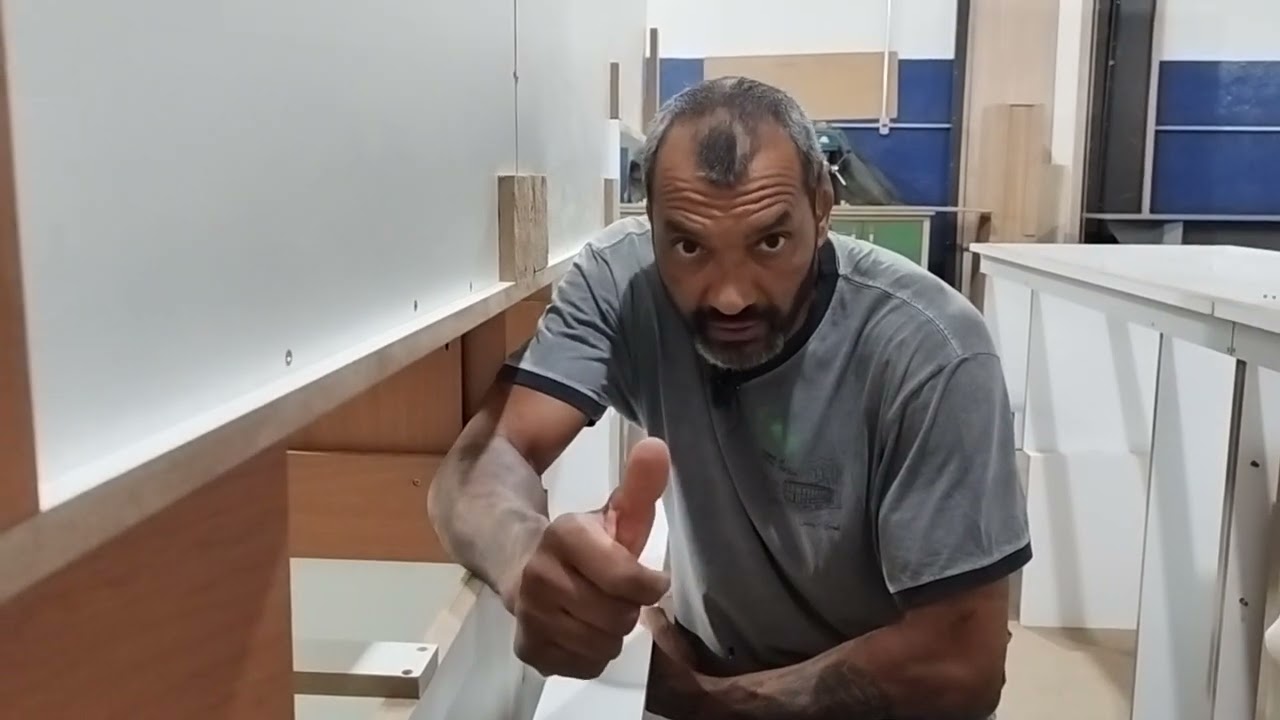 COMO EU FASSO PARA NÃO SOFRER EM OBRA USANDO ALGUNS RECURSOS VEJA O VÍDEO RÁPIDO E RASTEIRO.