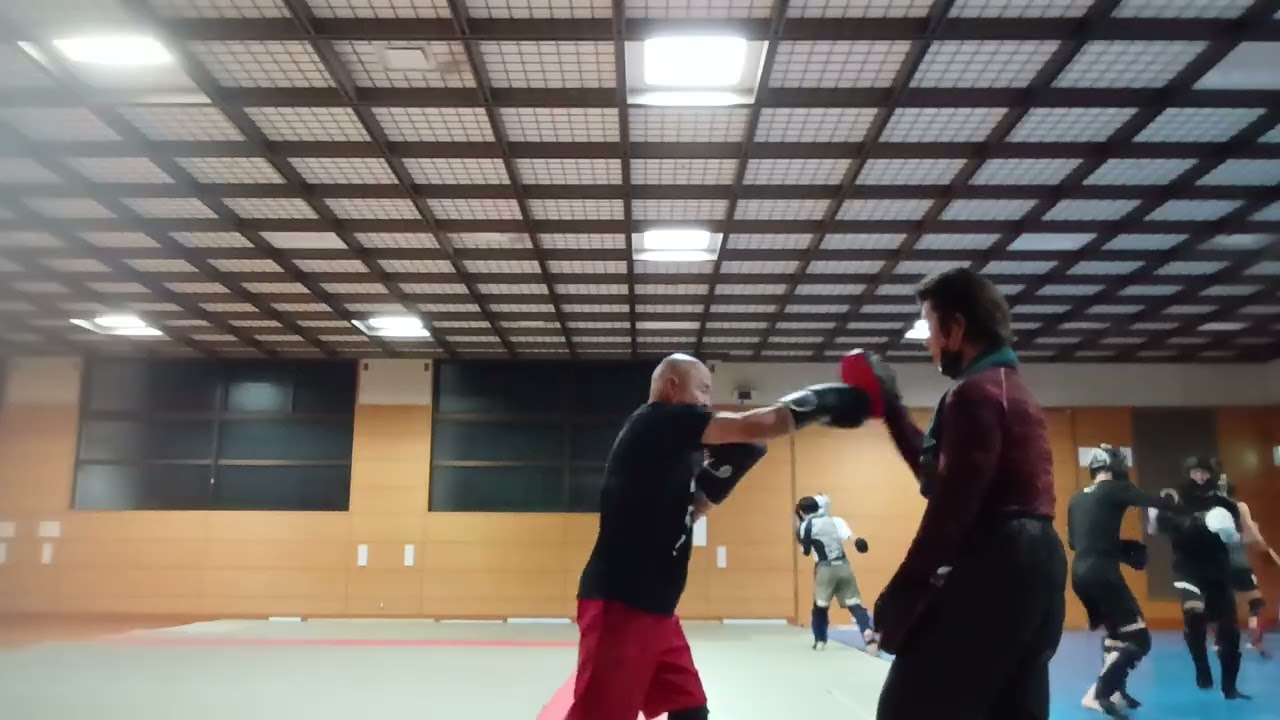 東山千種スポーツセンター🥊練習日🥊入院から退院まで病院🏥2ヶ月ぶりのミット打ち🥊いまいちやなぁ🥊感覚が戻らん😱😱😱🙏