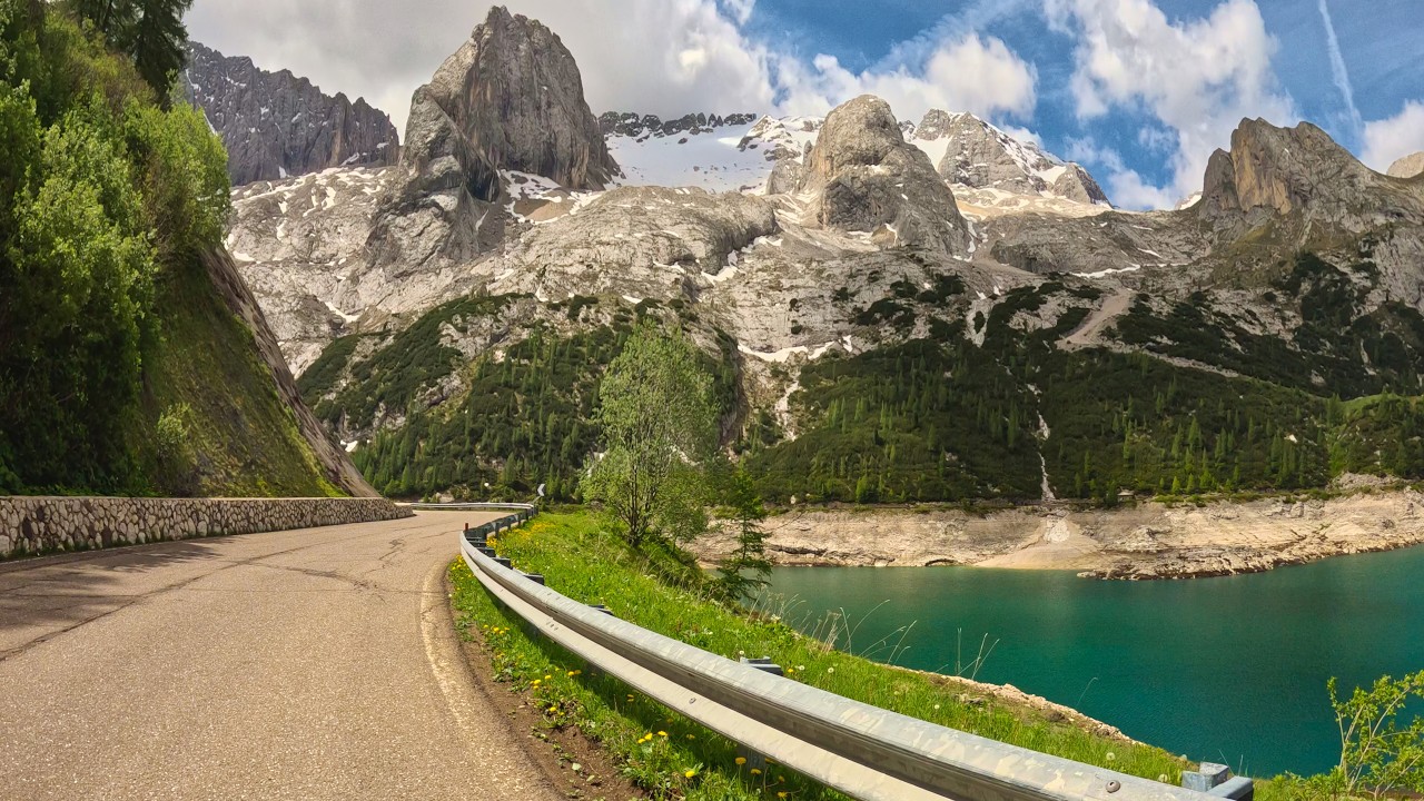 🚴&zwj;♂️ Bike Tour | The Queen of the Dolomites: Epic Climb to Passo Fedaia | 4K
