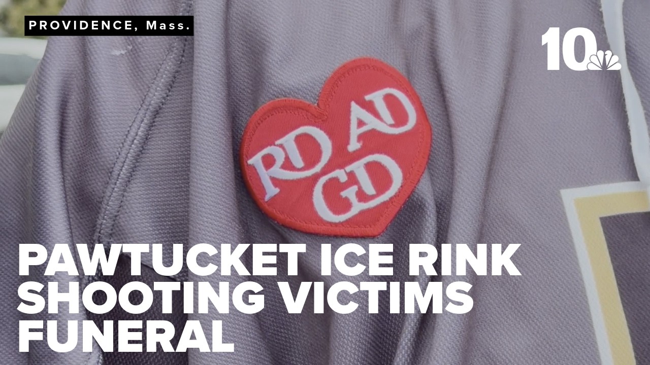 Состоялись похороны жертв стрельбы на ледовом катке в Паутакете.
