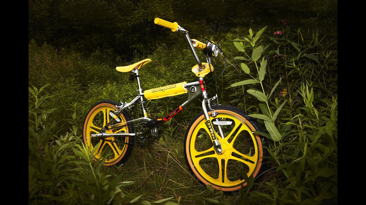 Stranger Things Mongoose Team Mad Max BMX Review & Commentary
