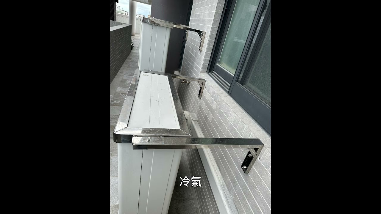有錢可以任性，冷氣可以裝這樣很有質感又不怕地震