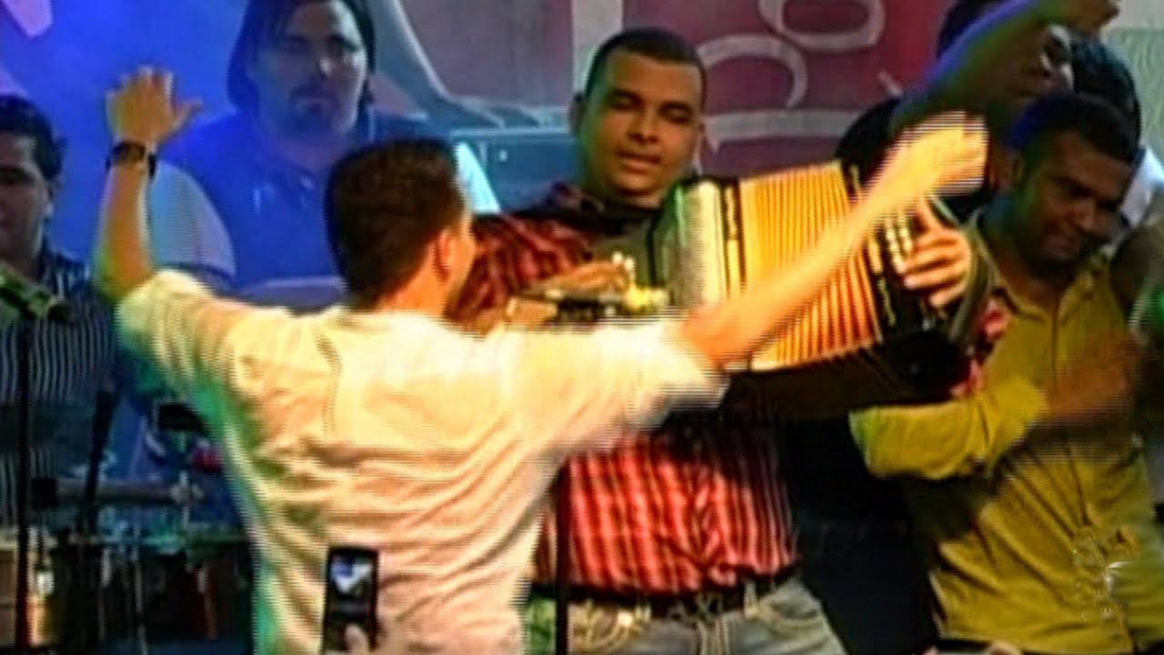 Mi Propia Historia (En Vivo) - Silvestre Dangond & Rolando 8A (Valledupar, 2012)