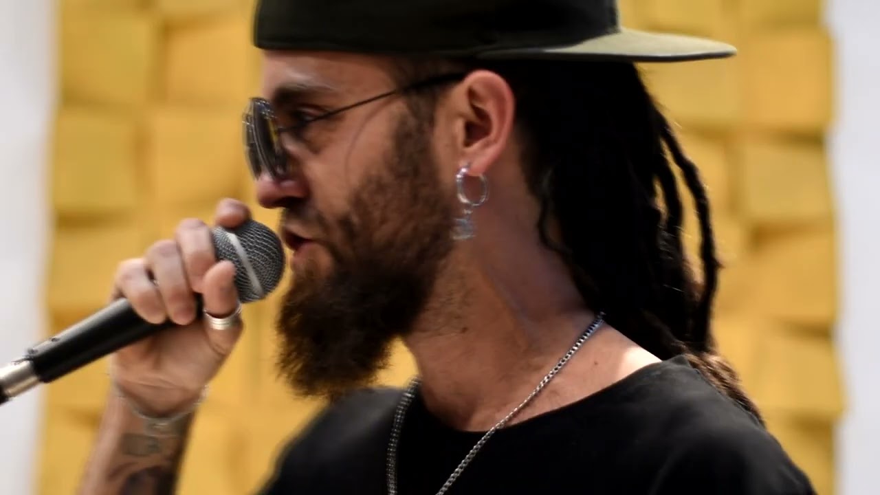 HERMANOS DEL GHETTO - LIVE SESSION - 100% PURO REGGAE RADIO TV -