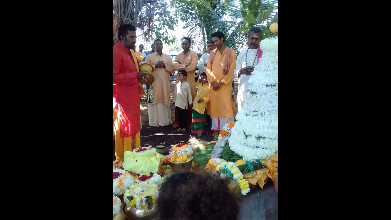 Fête Mariamen Ti Pointe - le petit élève et le grand maître