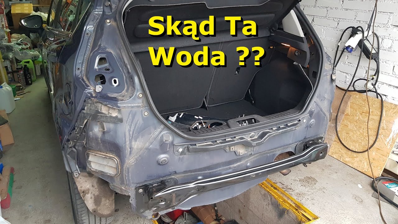 Ford Fiesta MK7 Woda w Bagażniku. Uszczelniamy Fiestę Folia do basenów idzie w ruch ! ;)