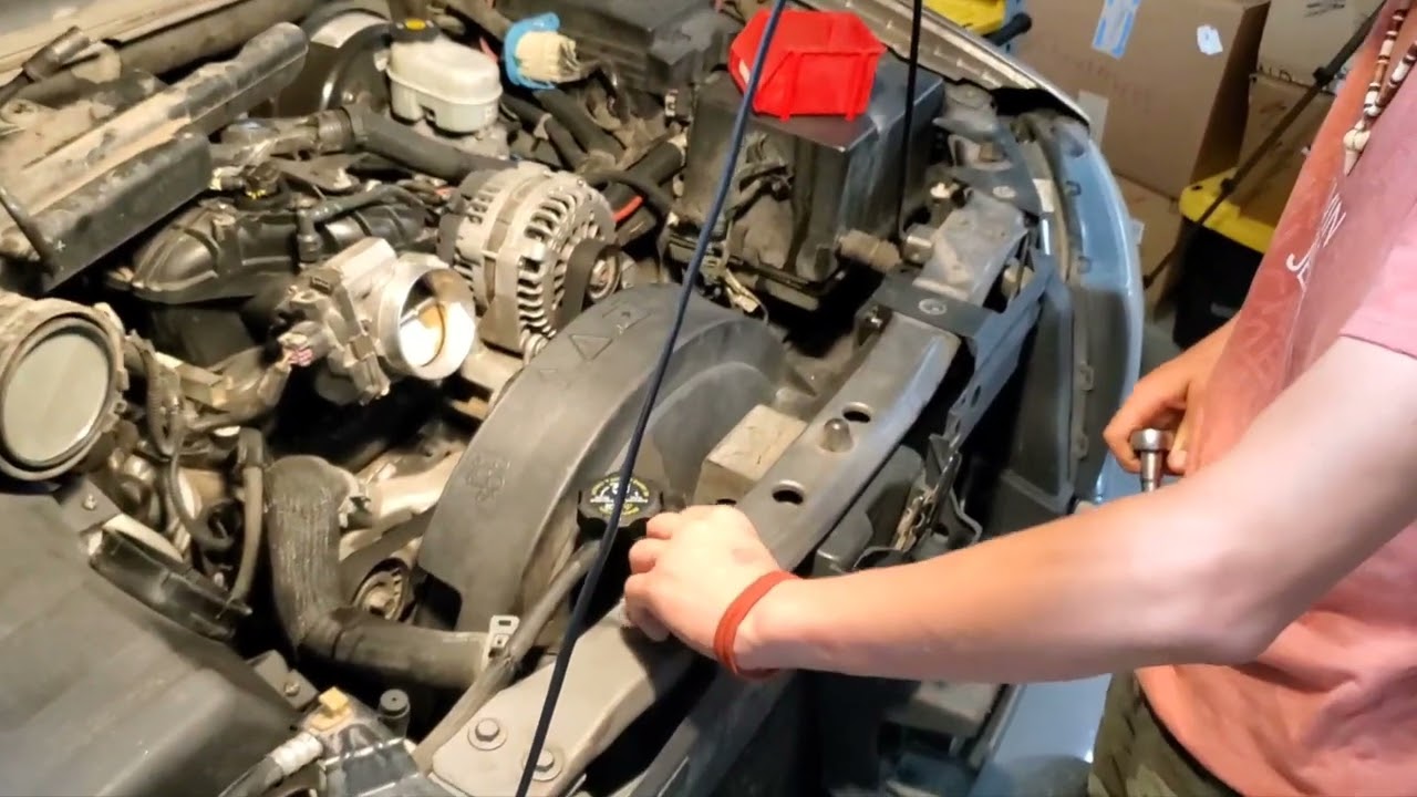 Chevy Trailblazer radiator replacement (without removing fan clutch)