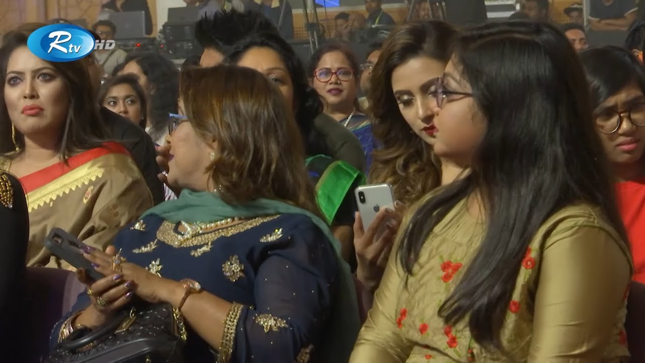 বেস্ট সিনিয়র সিঙ্গার অ্যাওয়ার্ড পেলেন যৌথভাবে আসিফ আকবর ও পলাশ | Rtv Star Award 2018