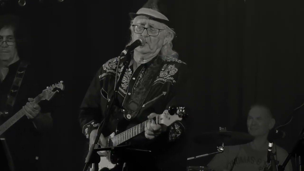 Write a Letter to the Blues ©   Terry Doyle