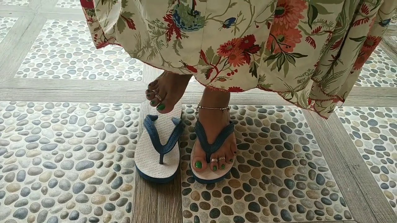my new Bata Hawaii chappal/#Bata daily wear sleeper/#batareview 🐈 catwalk