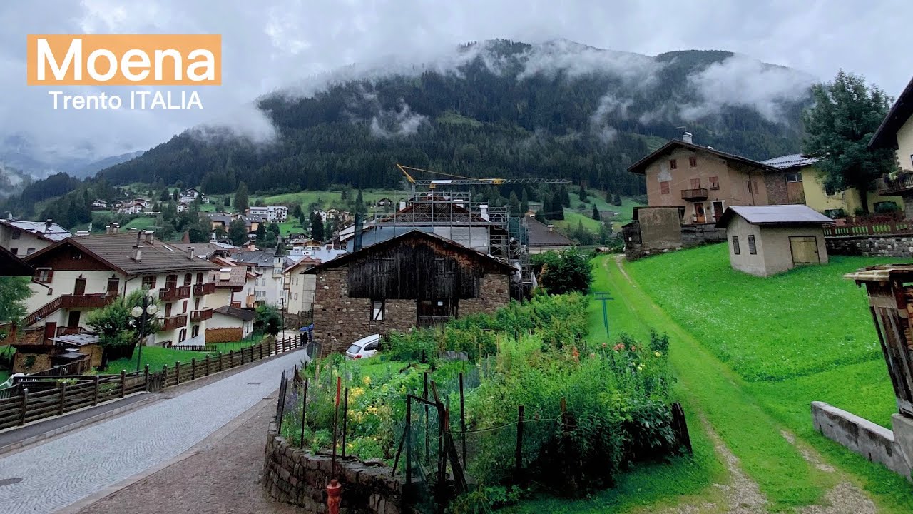 Moena Trento Italia #2020 | Walking the streets | No Gimbal