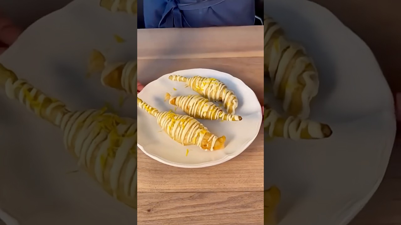 Fried squash blossoms with fresh mozzarella,lemon aioli, anchovy and zests  #cooklovers#easyrecipes
