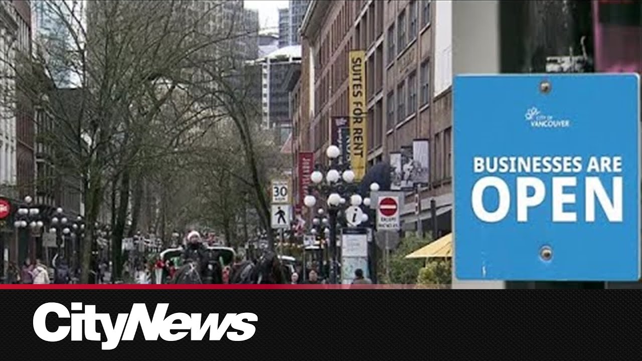 Canadian holiday shoppers prioritizing local businesses