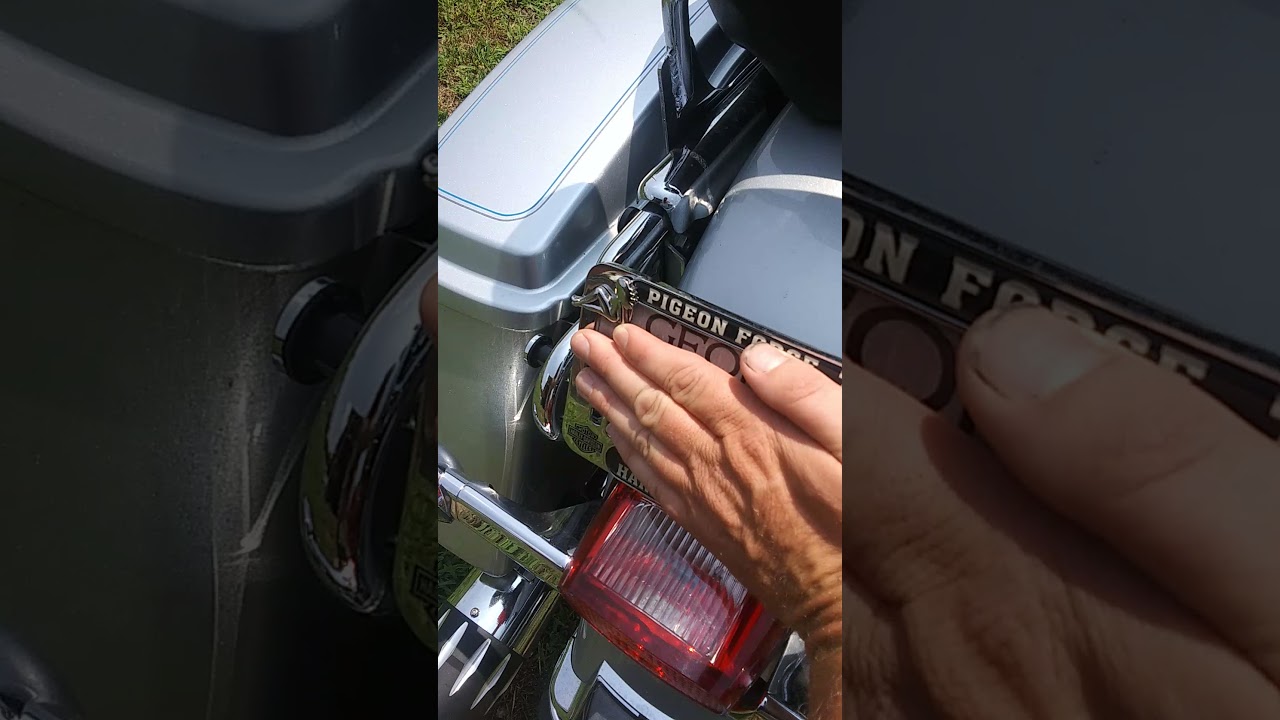 Making touring pack removable for 2006 Harley Davidson Electra Glide
