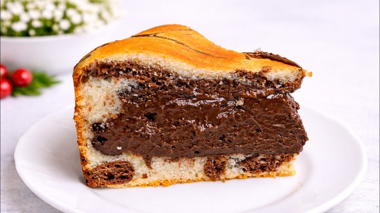 ШОКОЛАДНЫЙ ПИРОГ с Нежной Начинкой 🍫 Тает во рту! Простой рецепт