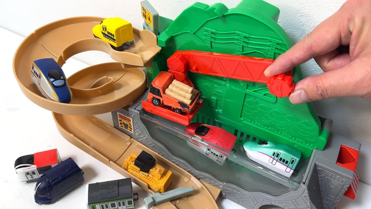Color-changing construction truck and train toy!