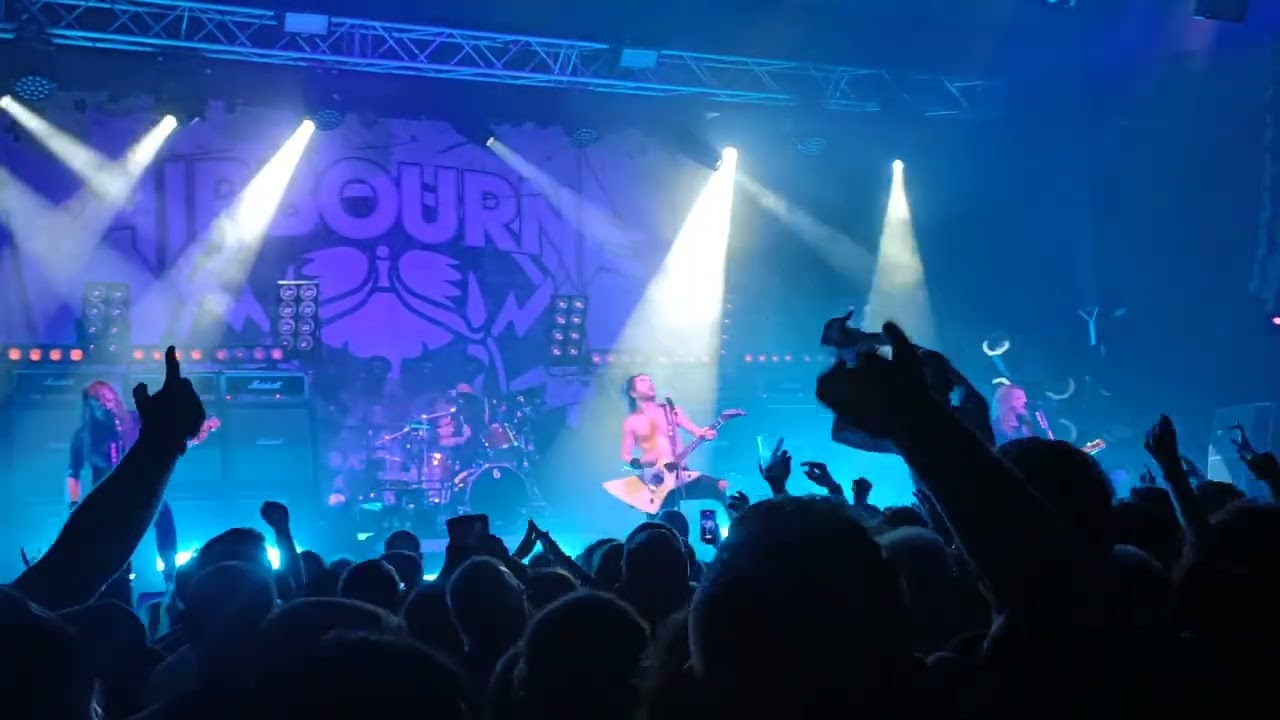 Airbourne - Bottom of the Well/Ghostbusters (Live at Manchester Academy 2023)