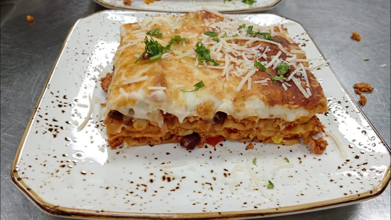 lasagne au viande hachée لازانيا باللحم المفروم