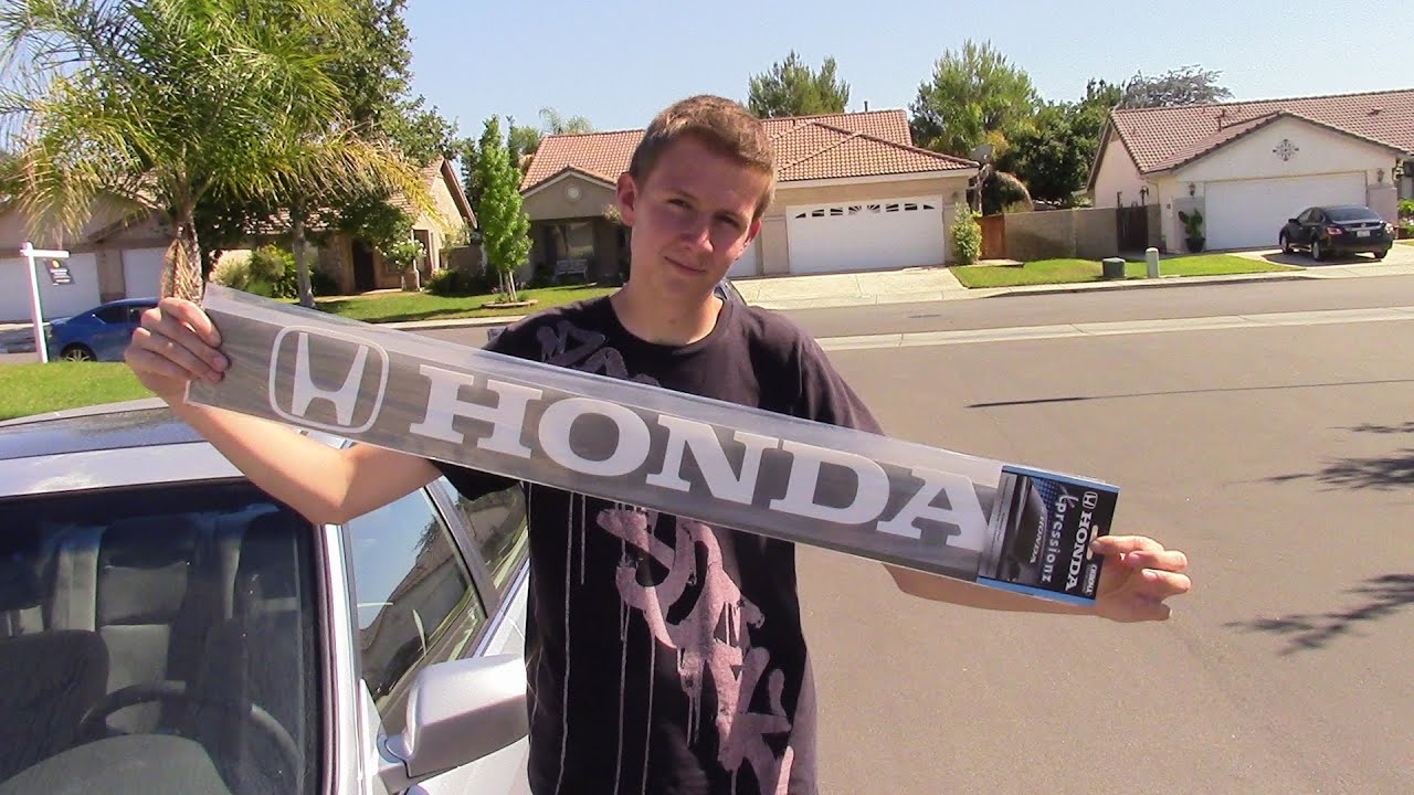 The 951 Horsepower Honda gets an Autozone Makeover - Windshield Banner & Badge