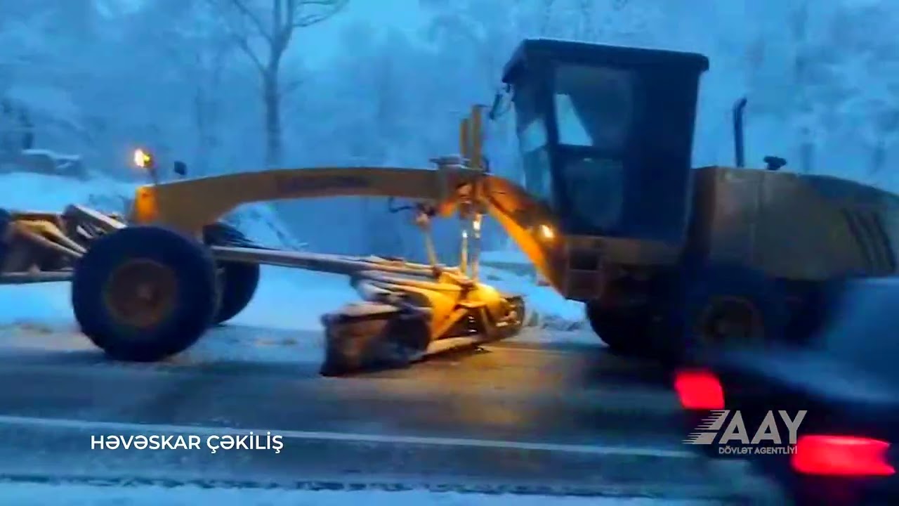 Gecə və səhər yollar nəzarətdə saxlanılıb, qardan və buzdan təmizlənib