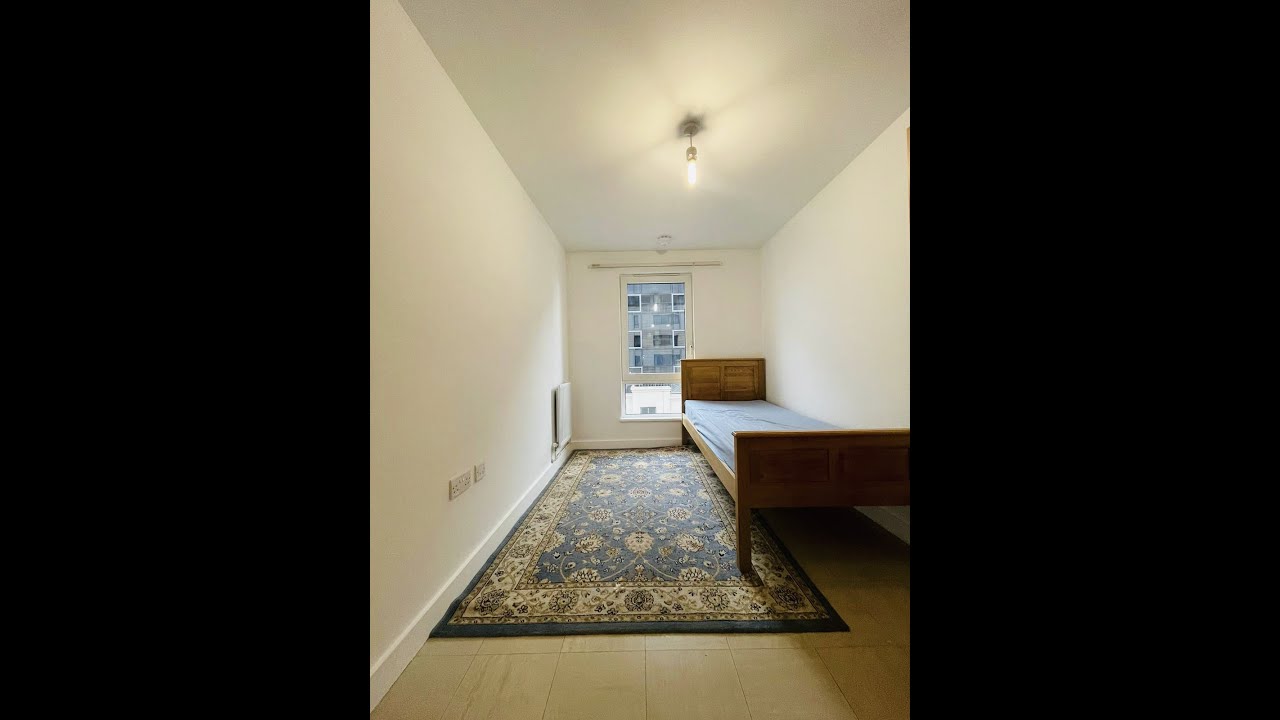 3 bedroom flat located in Barrington Court, Victoria