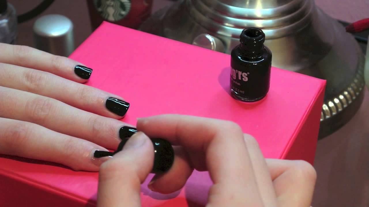 BLACK'N STUDDED NAILS!✳