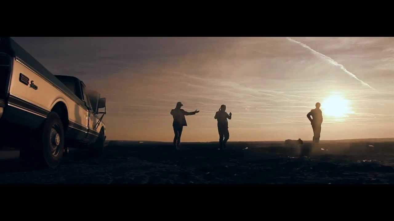 Children of Distance - S&uacute;gd meg (Official Music Video)