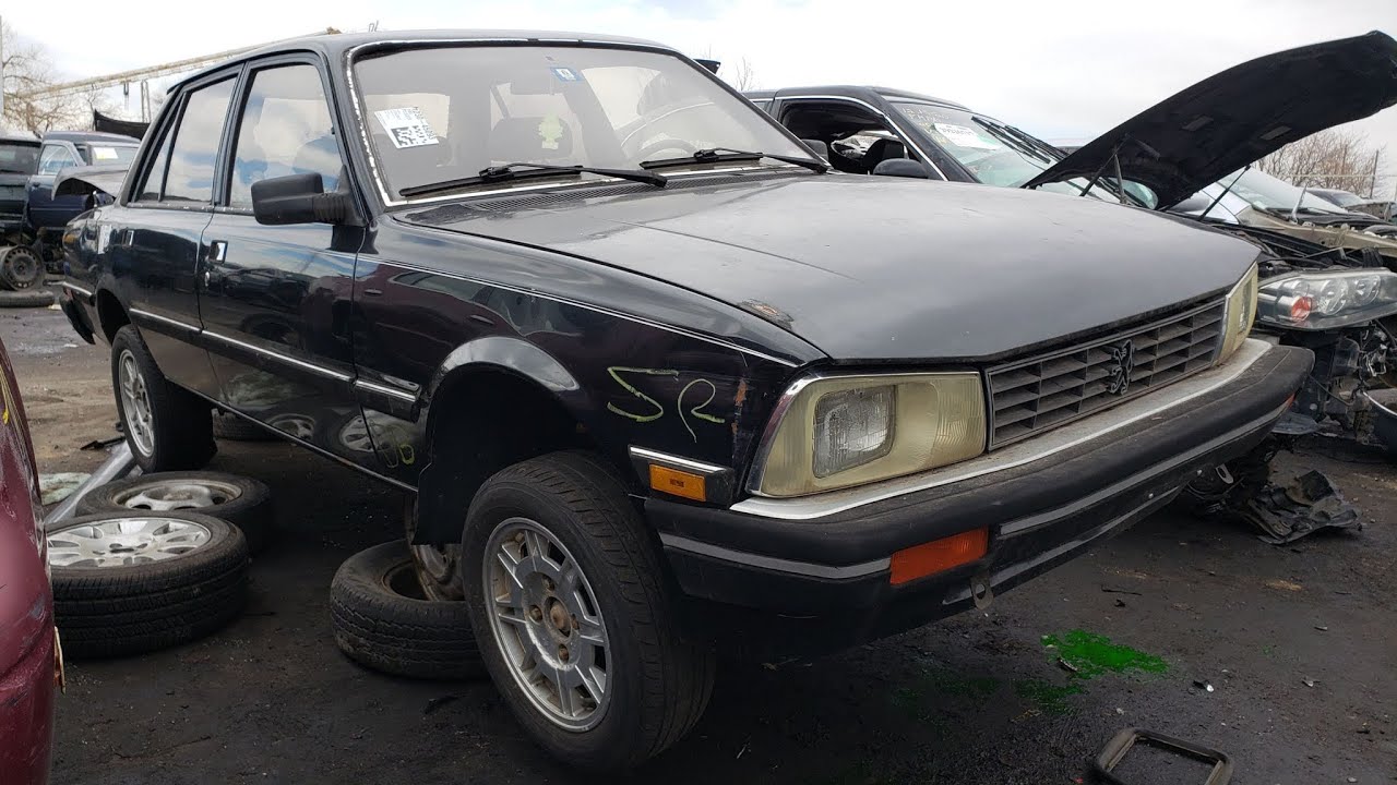 Junked Peugeot 505 Turbo Sedan 1985 Slideshow