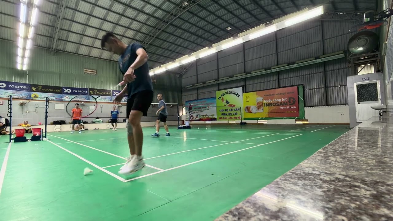 Hoàng / Đức Anh vs Luân / Trung