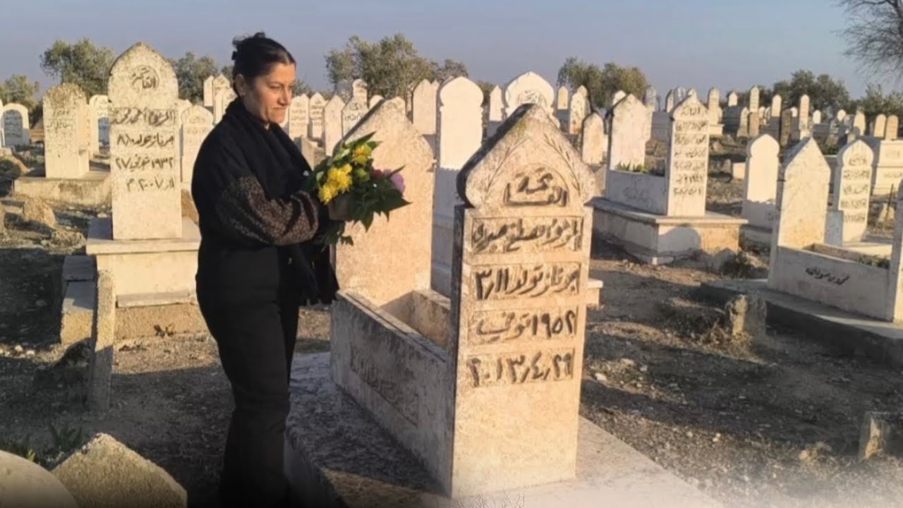 زيارة قبر بابا  والسبب بتعرفوه بالفيديو  .وجولة في مشتل معراته🌵🪾🌳