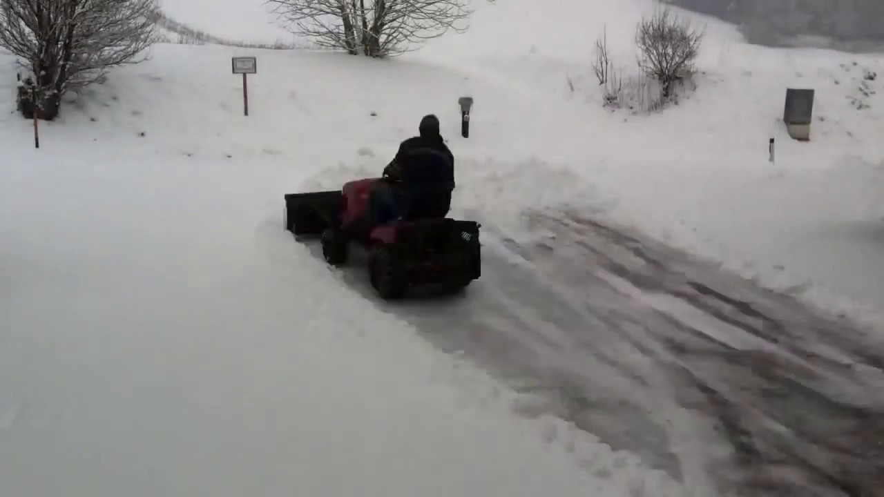 Schnee schippen wie Benny Hill