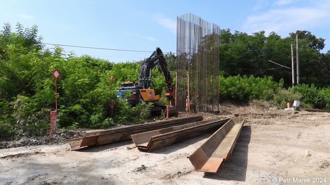 Obchvat a přemostění obce Žiželice - Srpen 2024