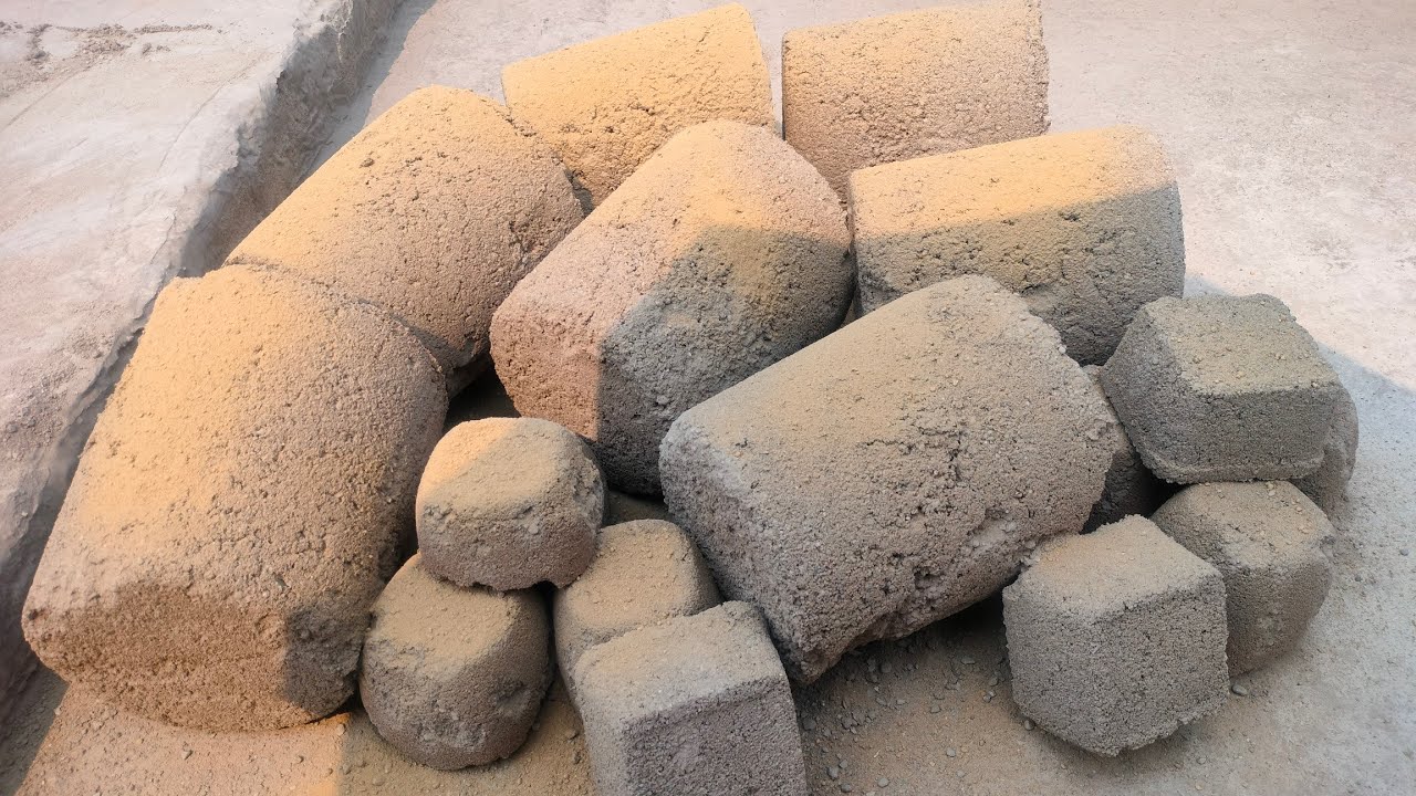 New ❣️ Crunchy Super Soft Dusty Gritty Cement Huge Shapes Dry Floor 💦💧 Crumbling In Bucket 🪣