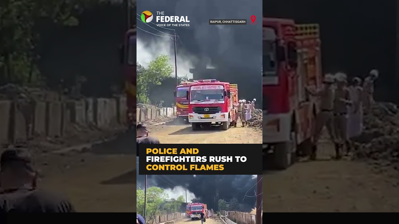 Fire erupts at Raipur tar products factory | #shorts