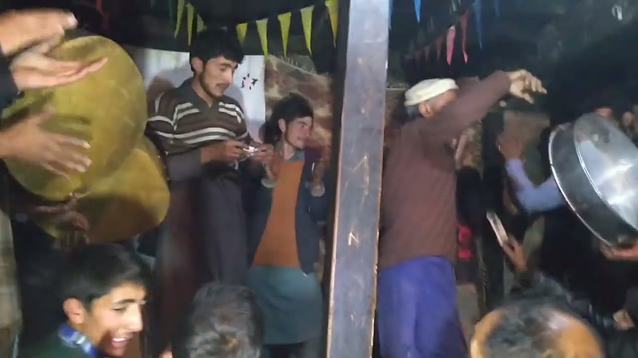 Marhoom Mayon Desi Dance | Yasin Traditional Dance 