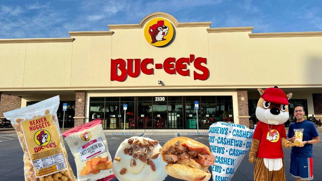 Is Buc-ee’s REALLY The KING of Gas Station Food?! I Tried The Most Popular Foods 🤯