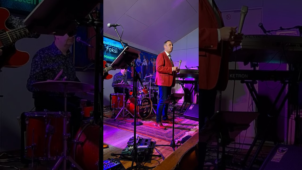 Jarkko Yli-Sikkilä ja Soiva orkesteri Elimäen Vilppulan ns.talo Koria 19.11.2023