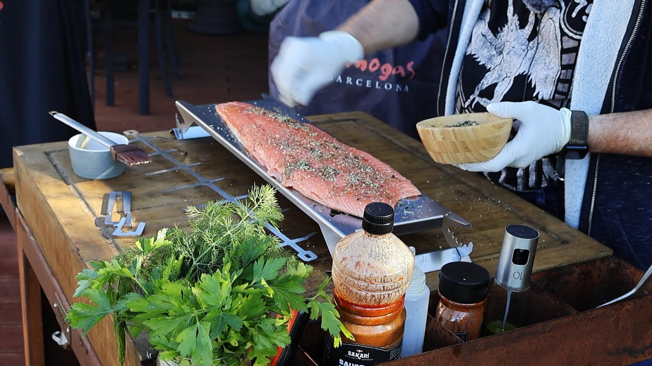 Filet de saumon cuit à la flamme au brasero plancha selon Chefounet