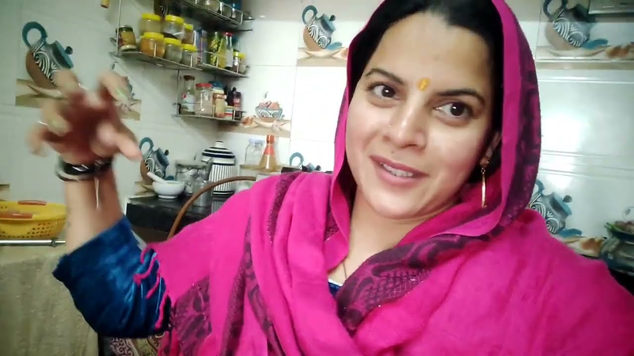 Ap sb b dekh rhe ho lekin phir b bahu buri q hoti h