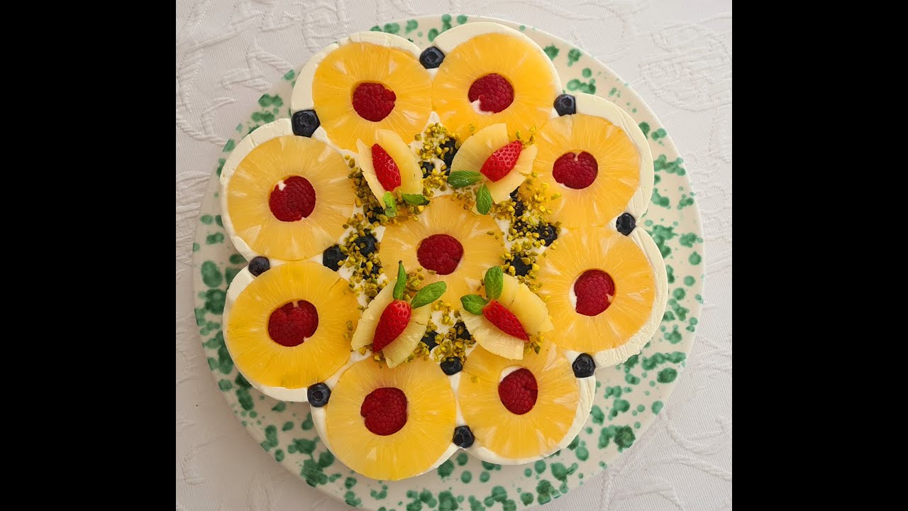 Ananas Beeren Torte  (VEMMiNA)