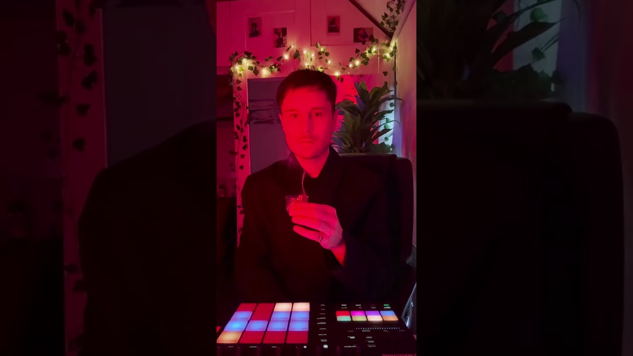 Surrender Your Love (Original Song) - Maschine Mk3 #shorts #nativeinstruments #kontakt #originalsong