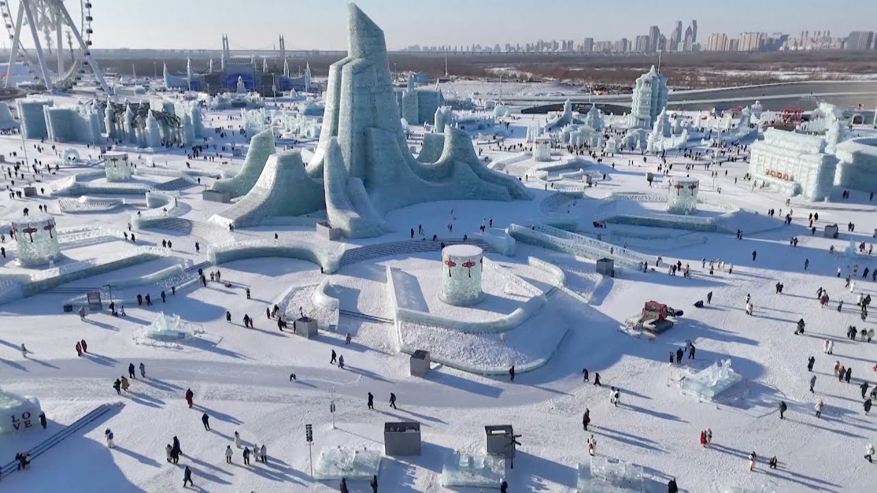 «Сказочный мир» изо льда и снега представили на фестивале в Харбине