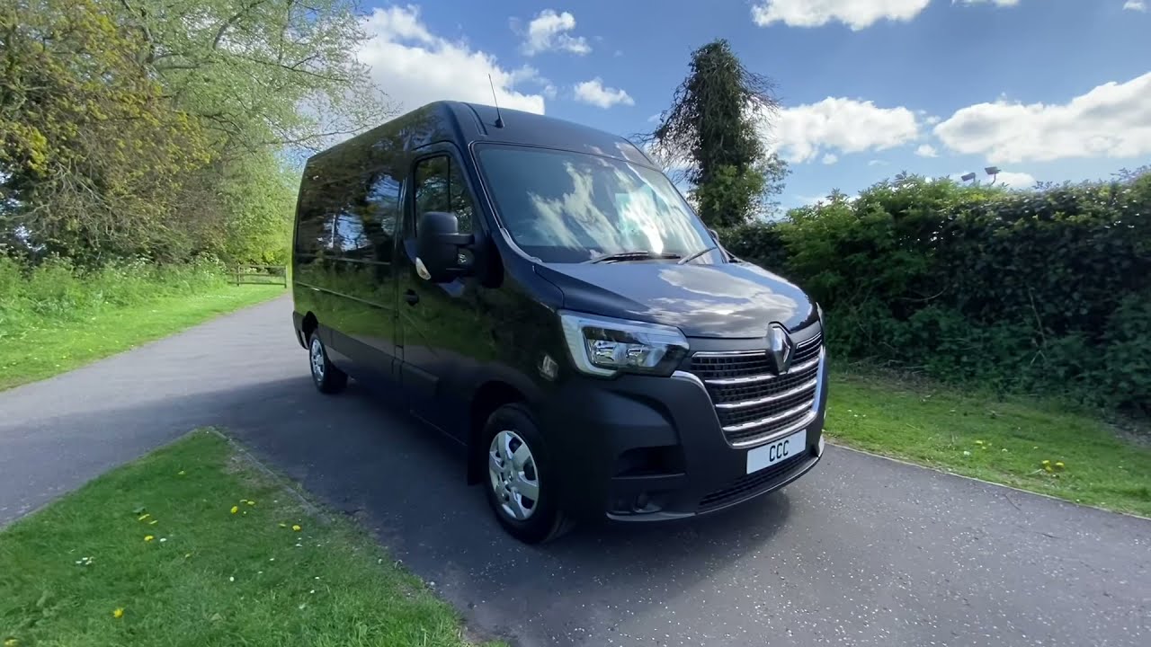 2021 Renault Master LM35 2.3 dCi 135 Business +. PEARL BLACK