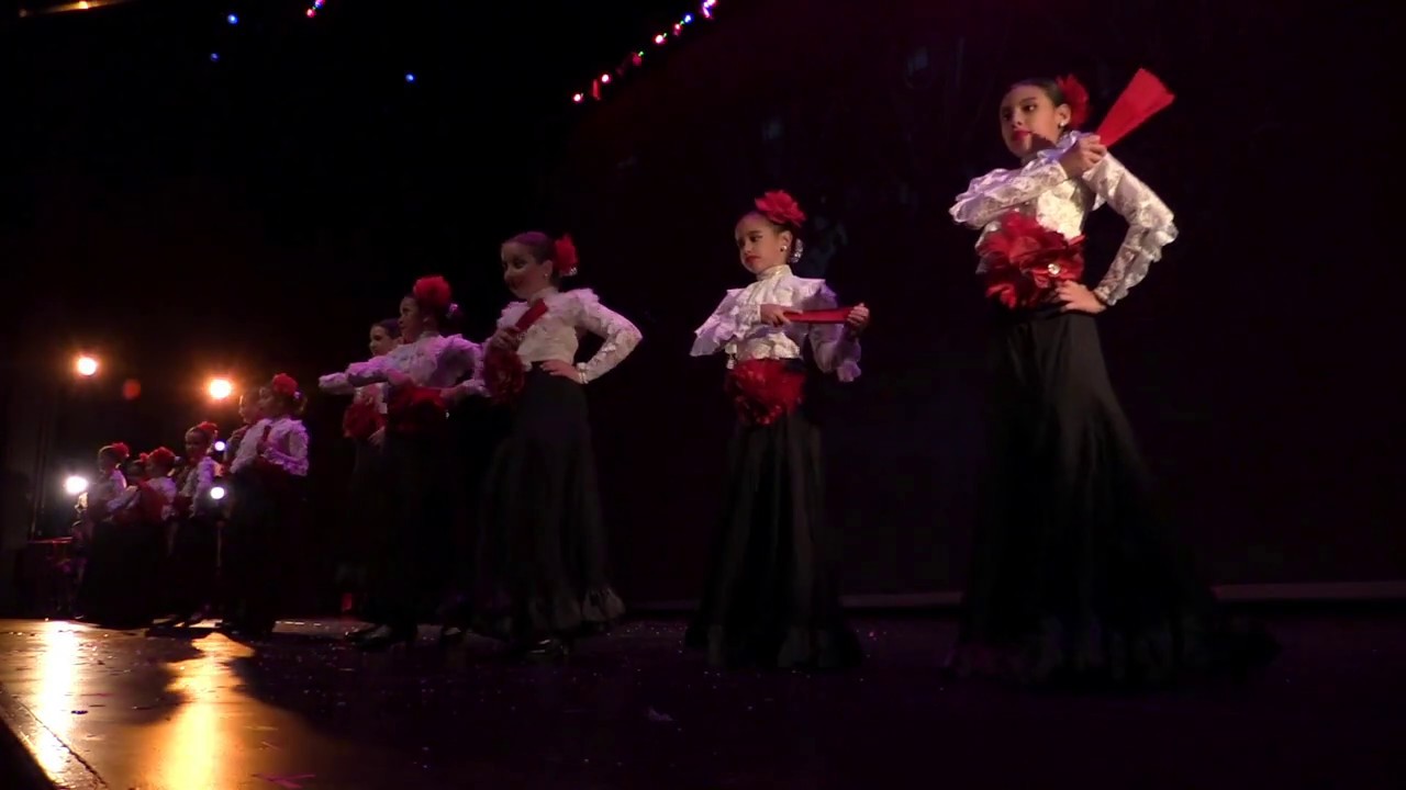 Toma Que Toma - Flamenco - ¿Que Pasa BBharts? in Christmas (Part 15/20)
