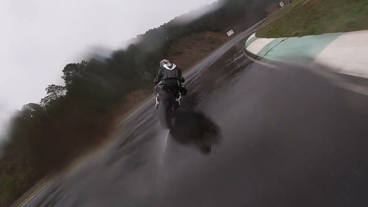 Premiere fois sous la pluie  a Ales 12 mars 2022 bis
