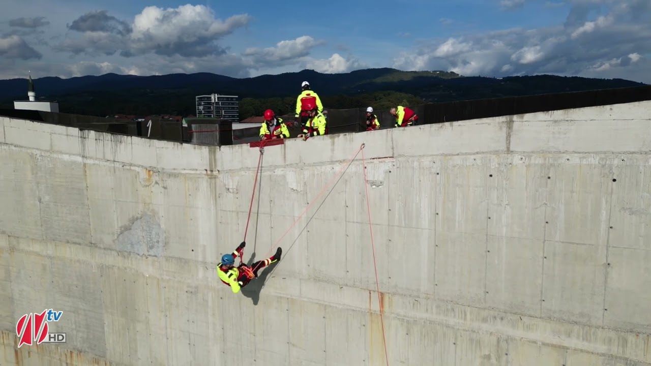 Pokazna vježba GSS Kalesija: Kalesijski spasioci demonstrirali spremnost i vještinu